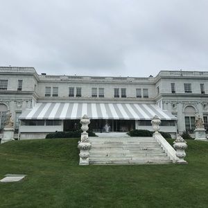 Meet your Posher, Isabella